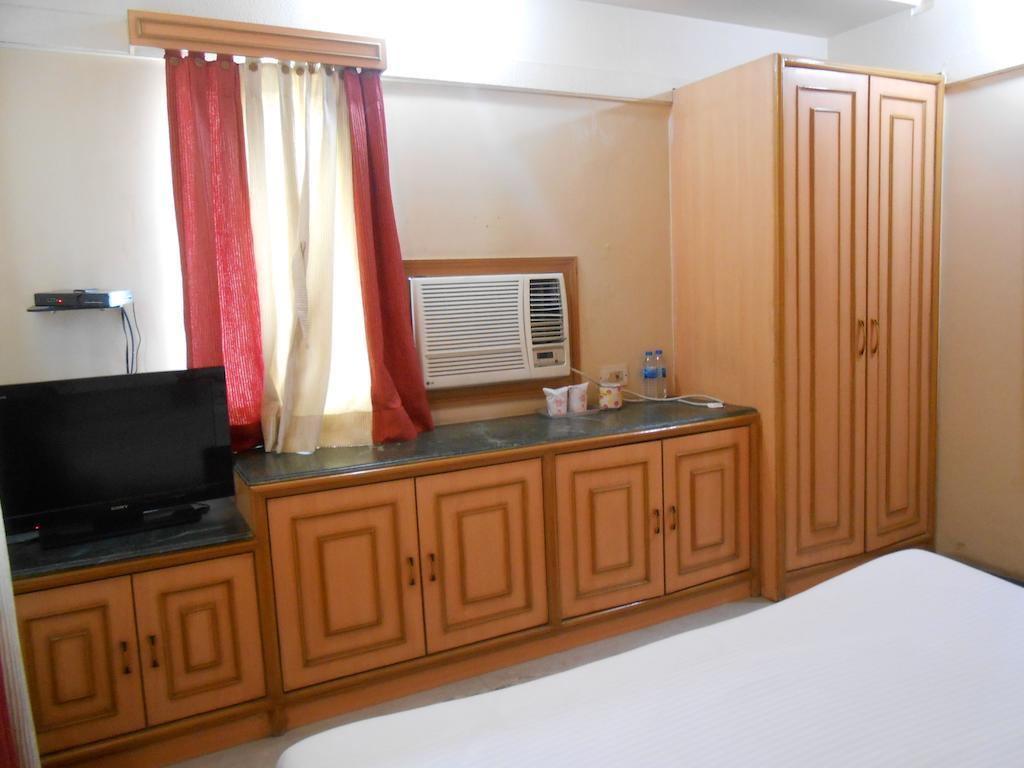 Hotel Kings Crown Vip Road