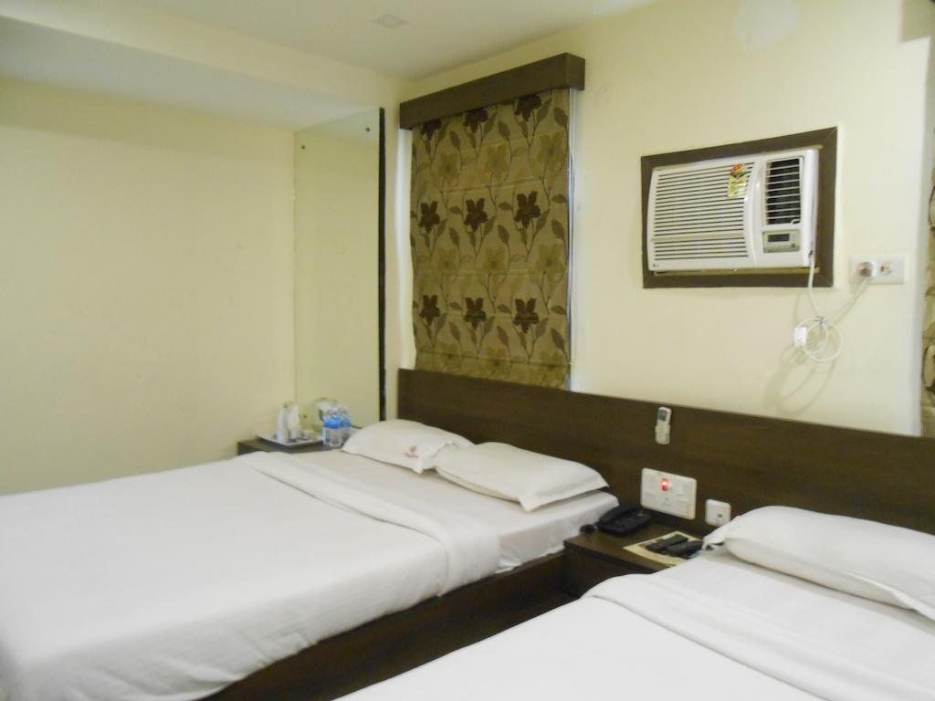 Hotel Kings Crown Vip Road Kolkata